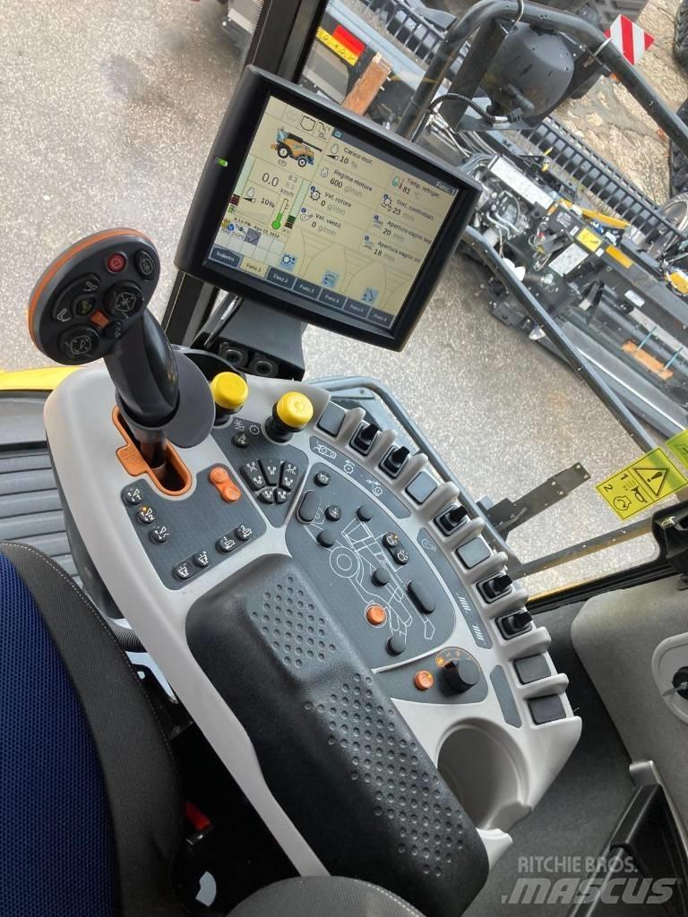 New Holland CR 8.90 聯合收穫機