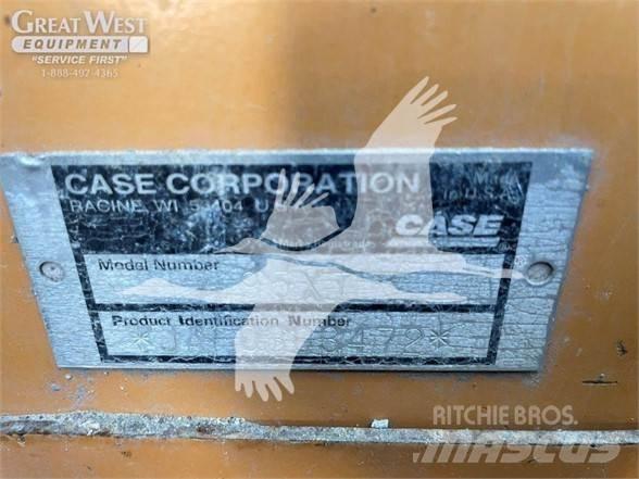 CASE 95XT 滑移轉向裝載機