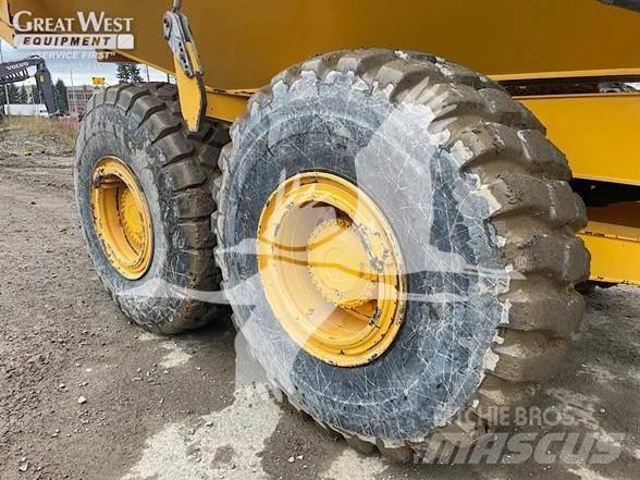 Volvo A30G 鉸接式起吊車