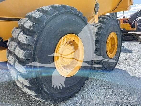Volvo A60H 鉸接式起吊車