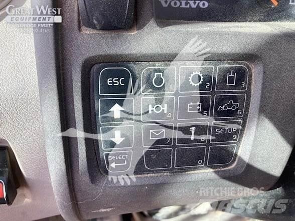 Volvo L220G 輪胎式裝載機