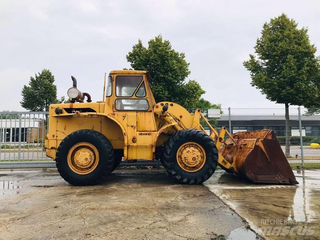 CAT 944 輪胎式裝載機
