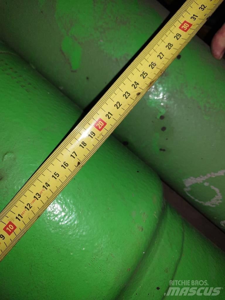 Sennebogen Cylinder 油壓