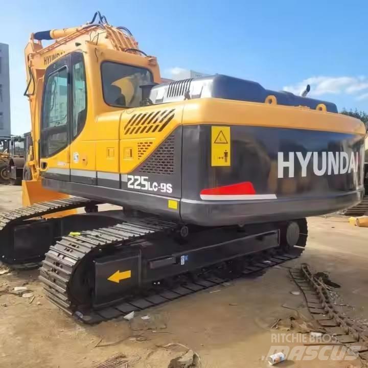 Hyundai HX 225 LC -9s 履帶式 挖土機/掘鑿機/挖掘機