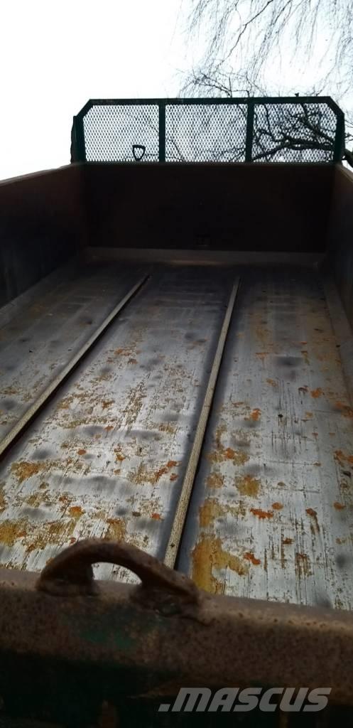 Sisu E11 傾卸式卡車