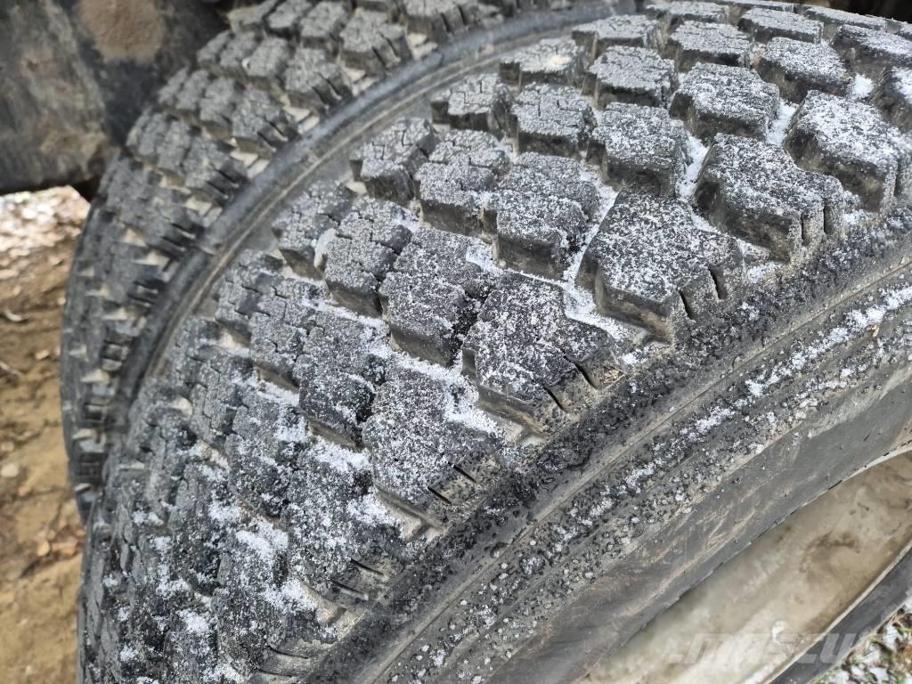 Sisu E11 傾卸式卡車