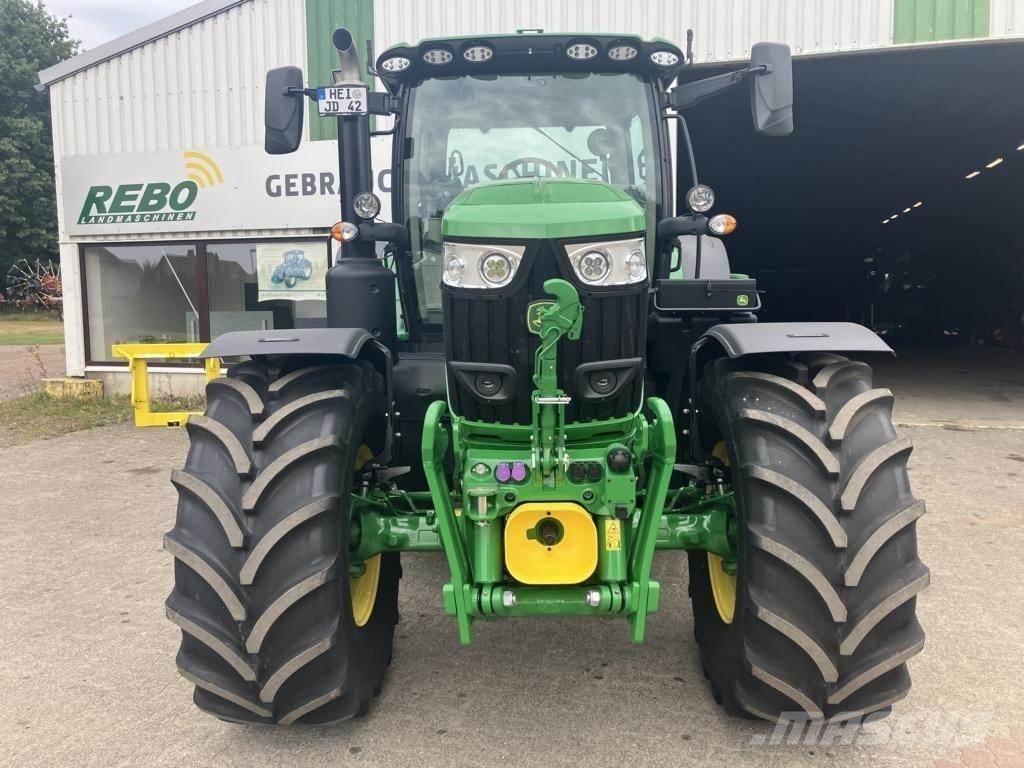 John Deere 6R215 曳引機
