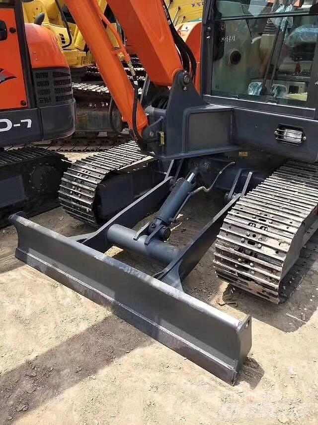 Doosan DH 60 小型挖土機/掘鑿機<7t(小型挖掘機)