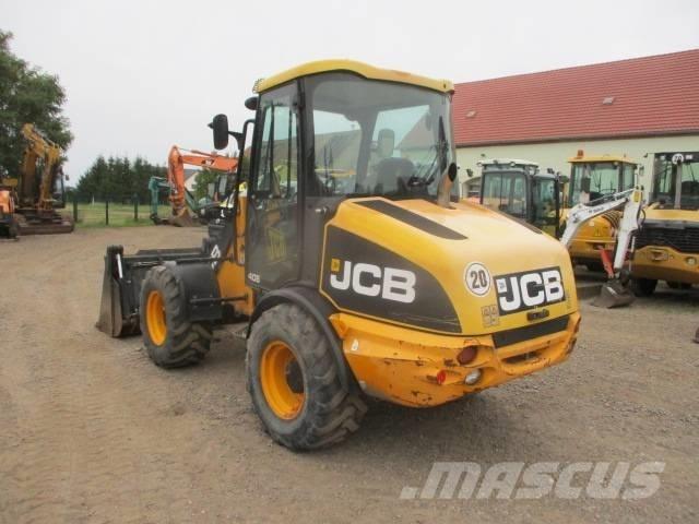 JCB 406 B 輪胎式裝載機