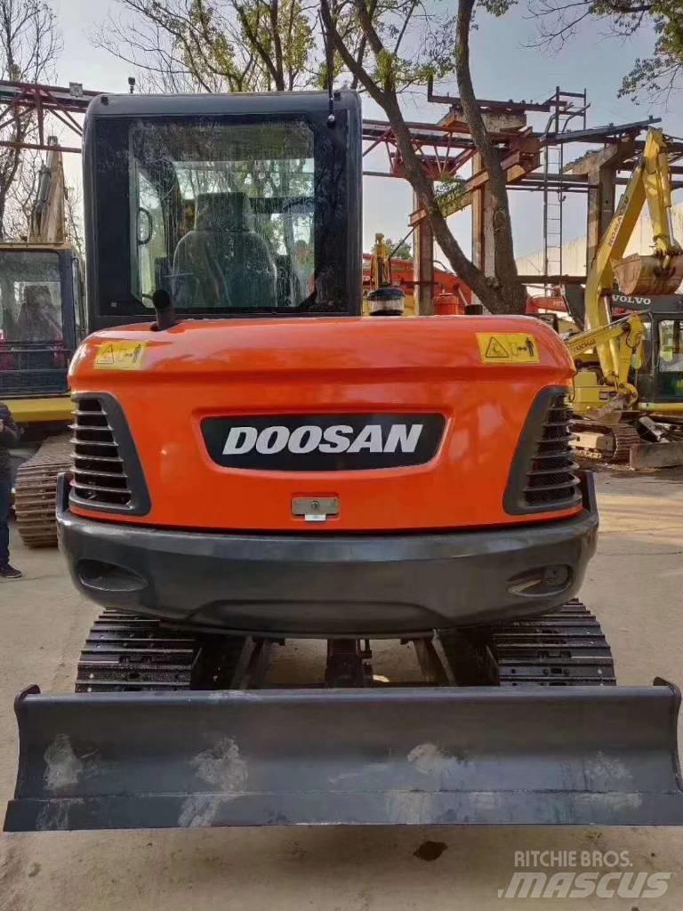 Doosan DX 60-9C 履帶式 挖土機/掘鑿機/挖掘機