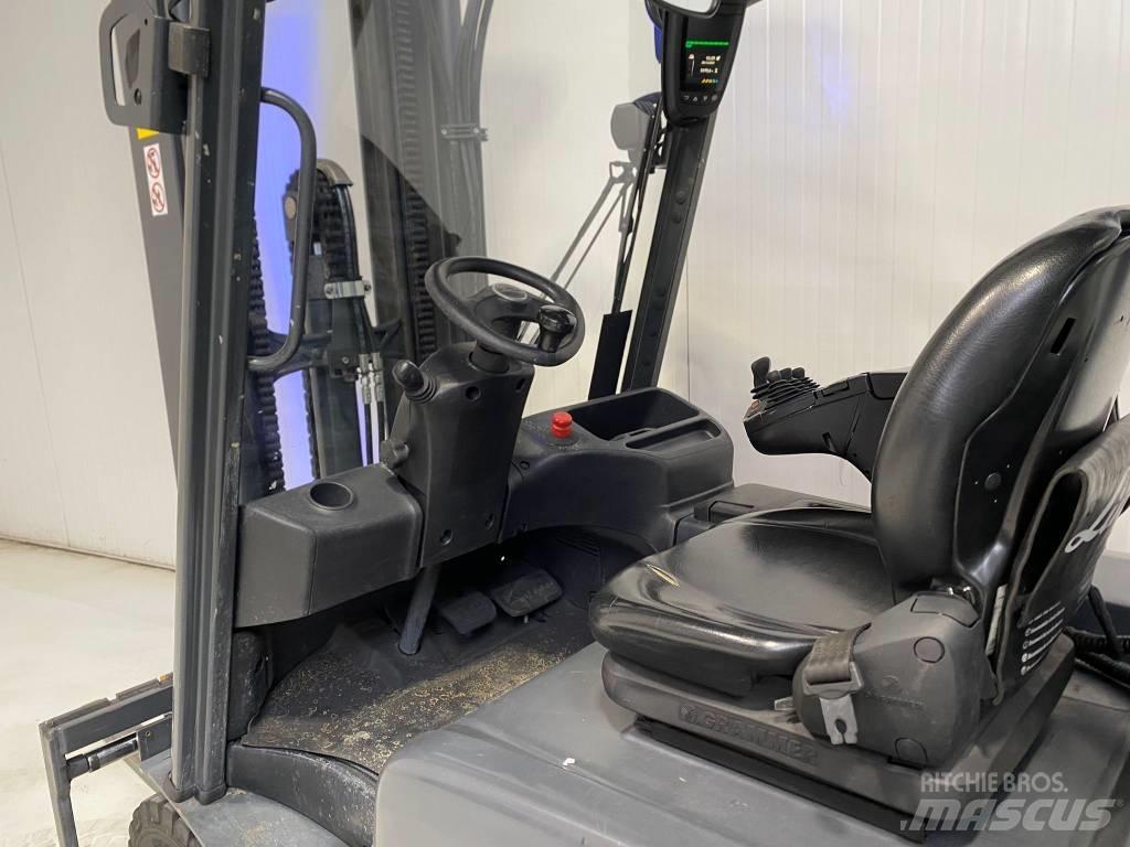 Linde E30L-01 電動堆高機