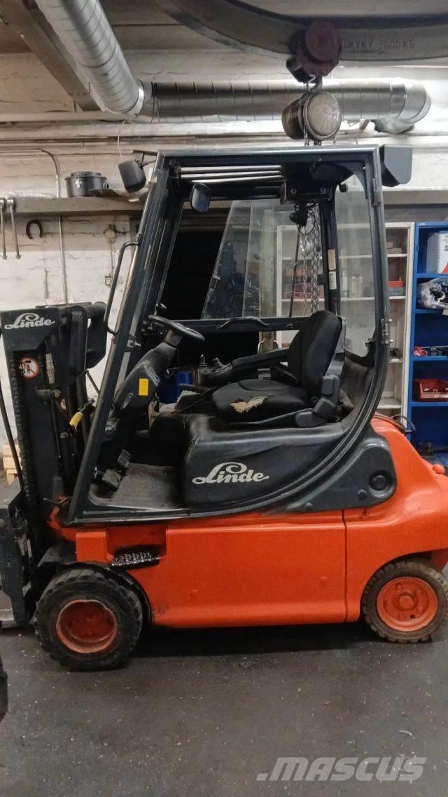 Linde E20P-02 電動堆高機
