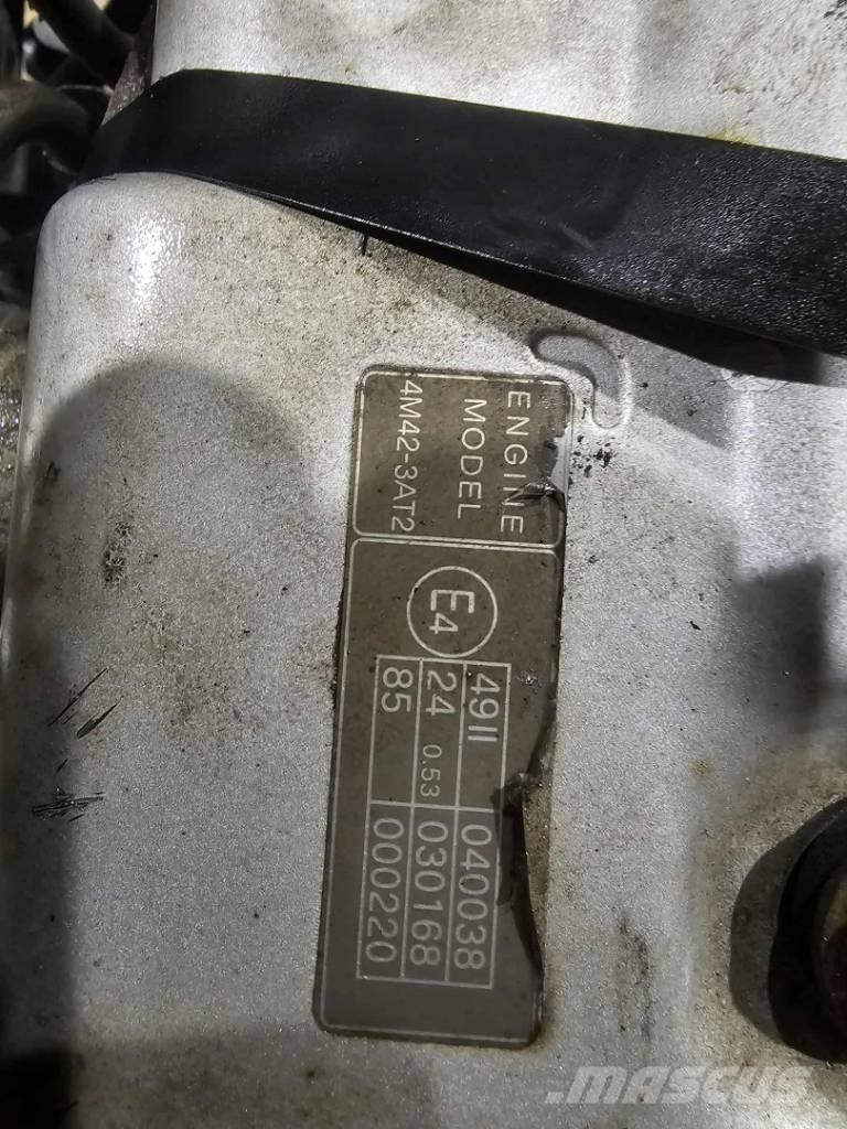 Mitsubishi 4M42-3AT2 引擎/發動機