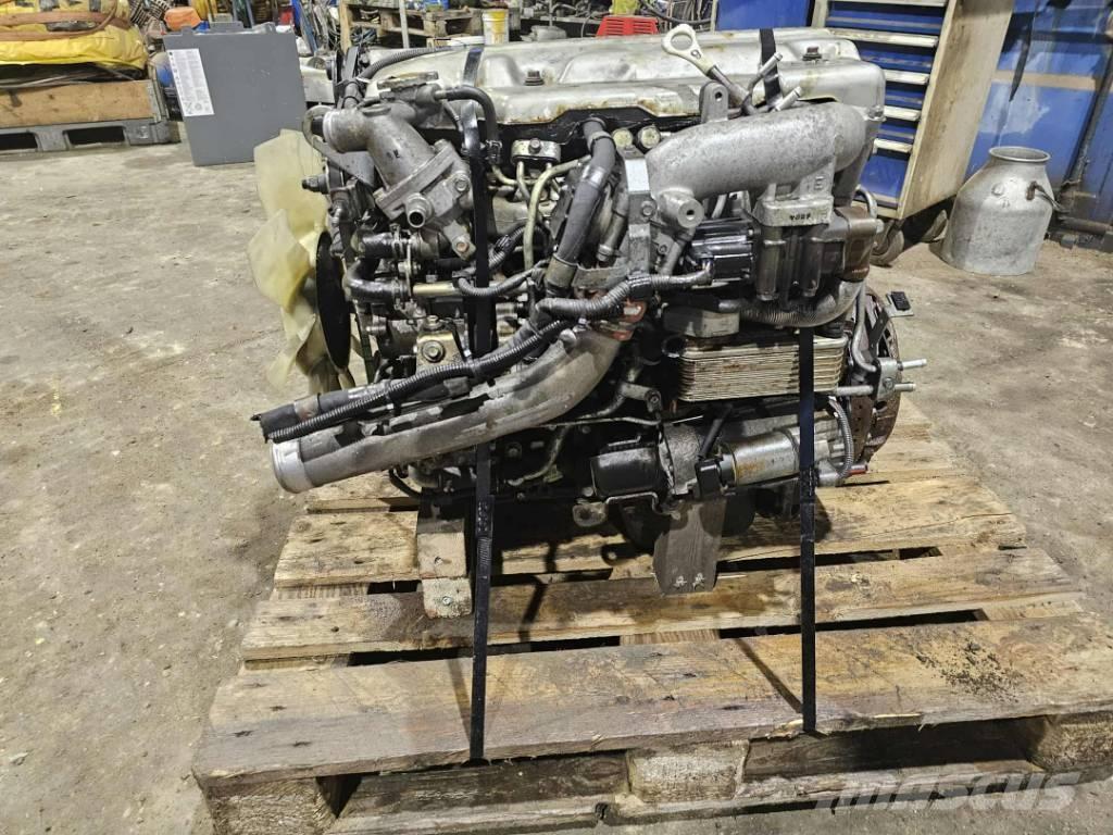 Mitsubishi 4M42-3AT2 引擎/發動機