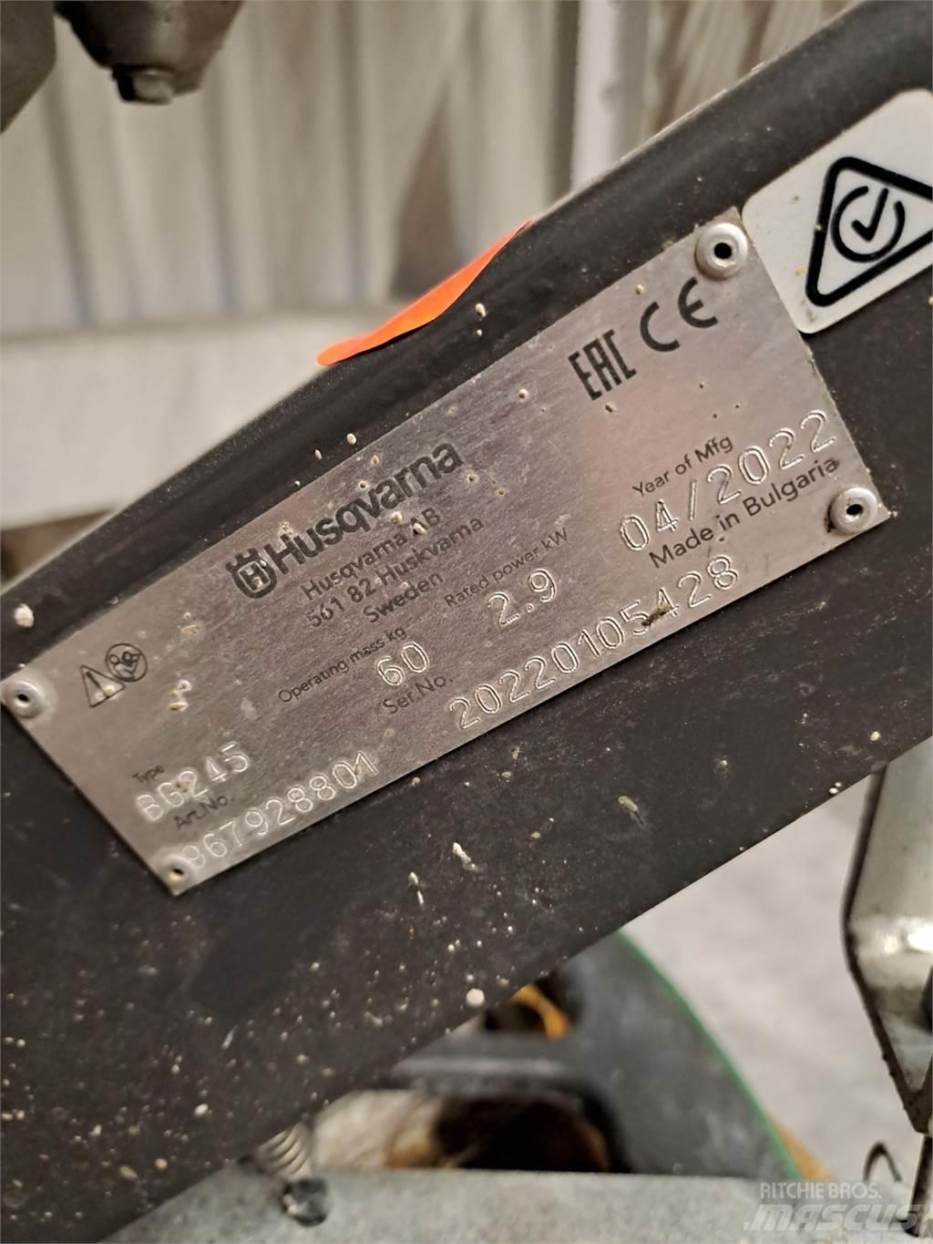 Husqvarna BG245 夯實機(夯土機)