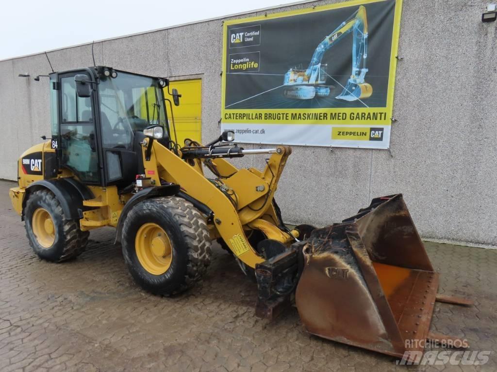 CAT 908M 輪胎式裝載機