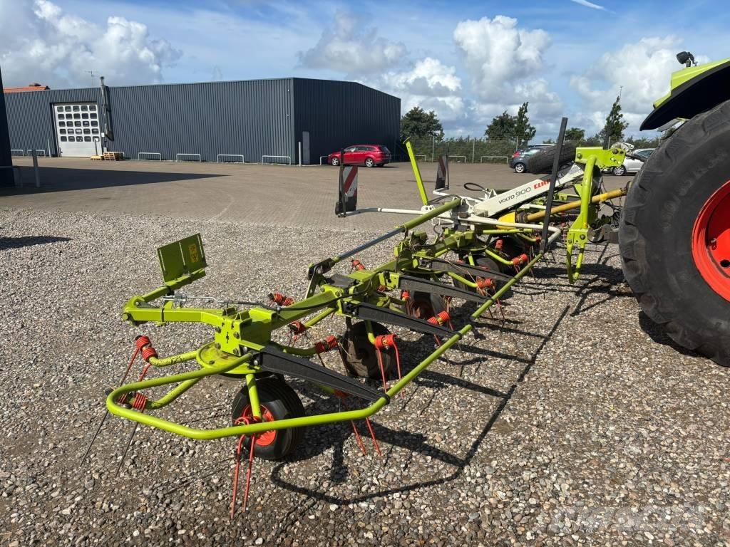 CLAAS Volto 900 耙與翻草機