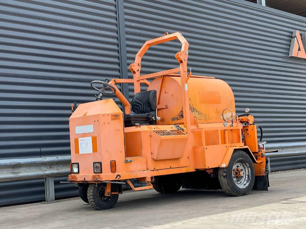 Strassmayr S25/500-G 瀝青噴灑器