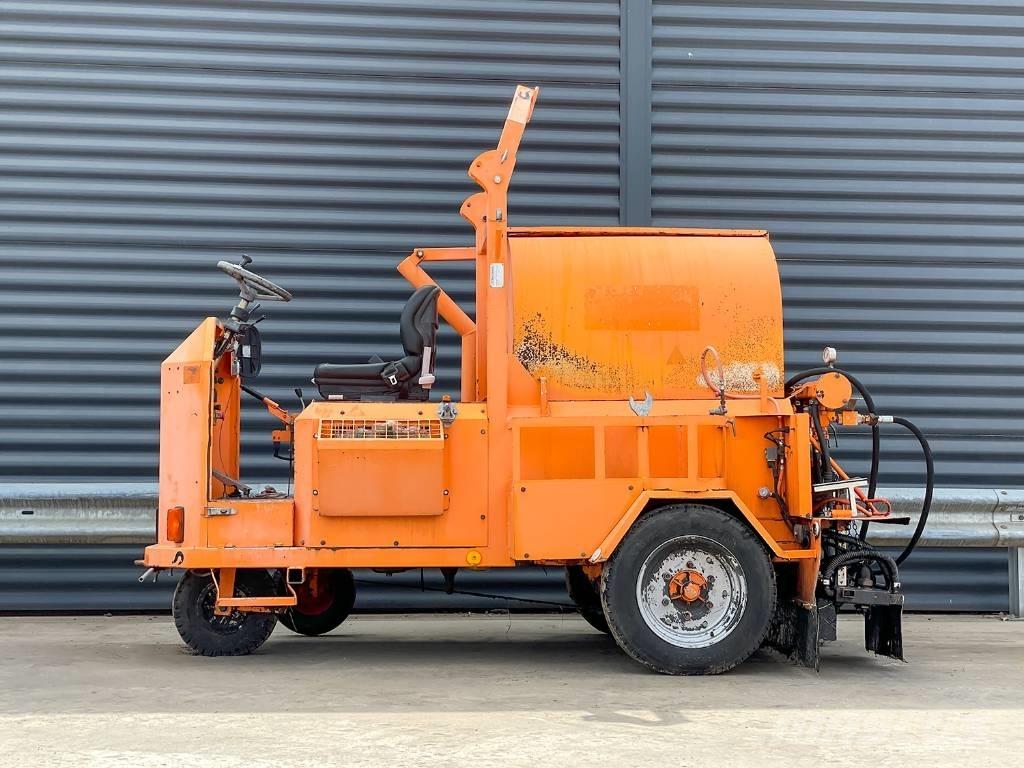 Strassmayr S25/500-G 瀝青噴灑器