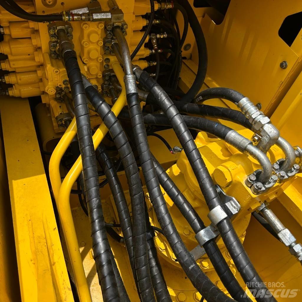 Komatsu 220-8 履帶式 挖土機/掘鑿機/挖掘機