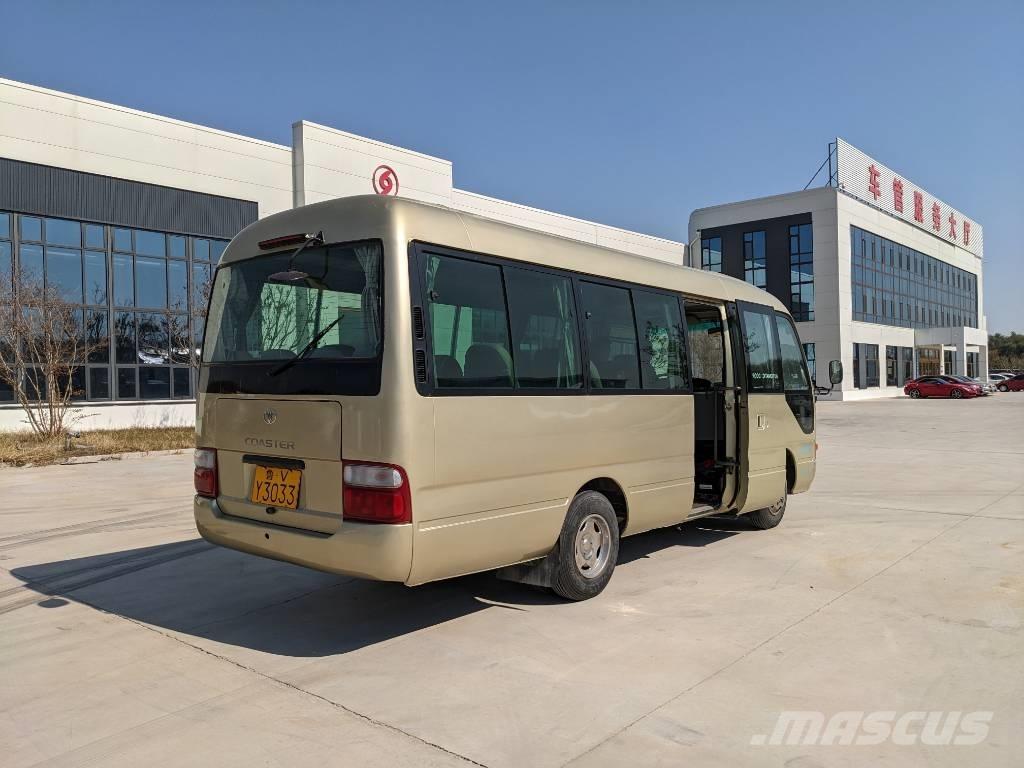 Toyota Coaster Bus 迷你巴士