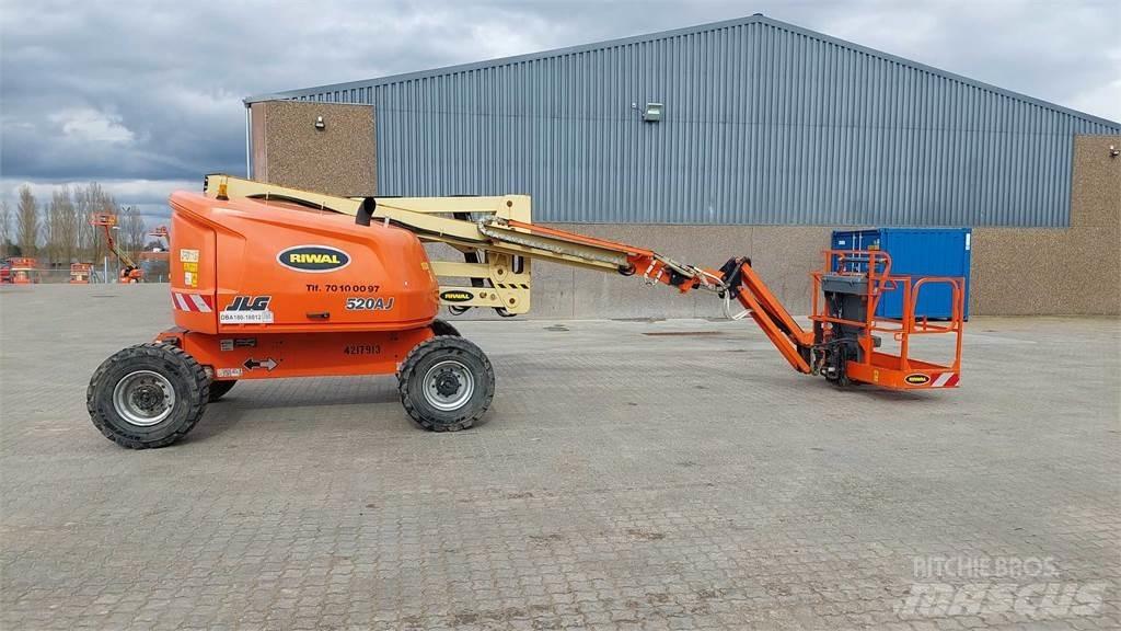 JLG 520AJ 曲臂高空作業車