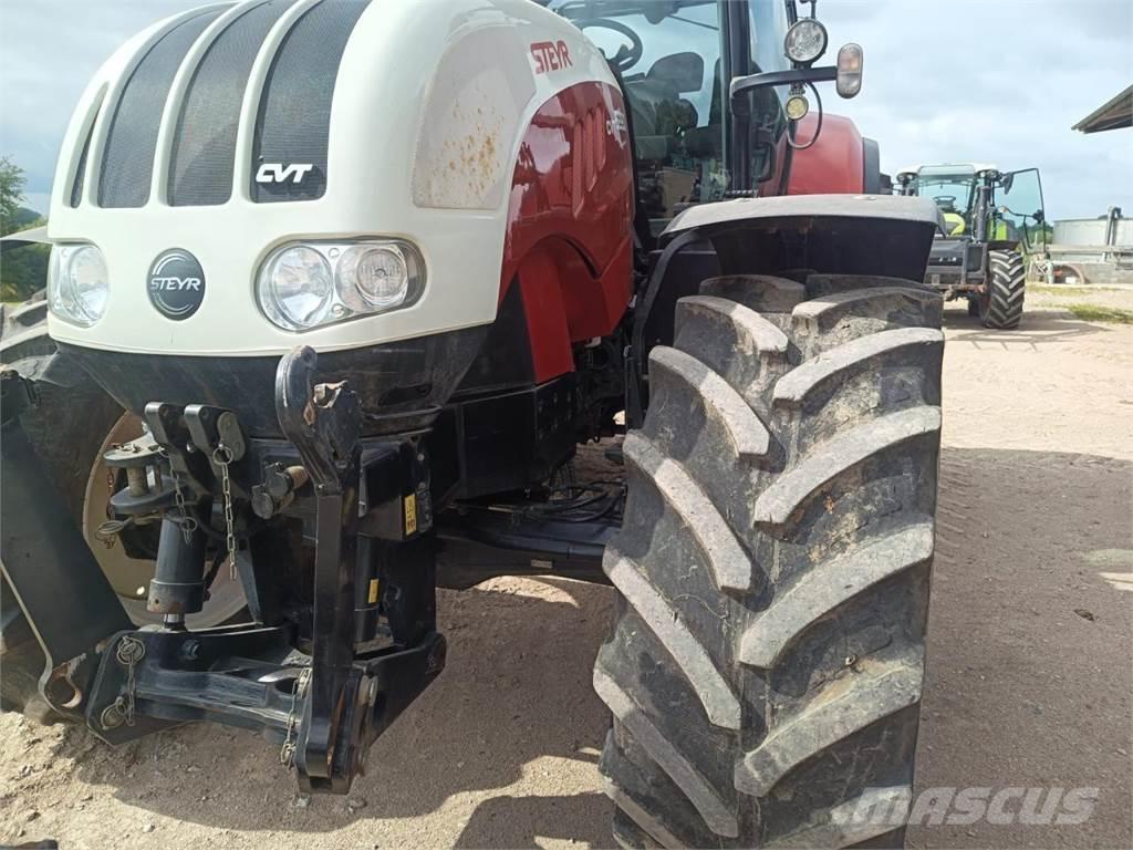 Steyr 6220 CVT 曳引機