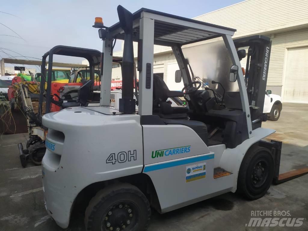 UniCarriers D1F4A40Q 鏟裝機