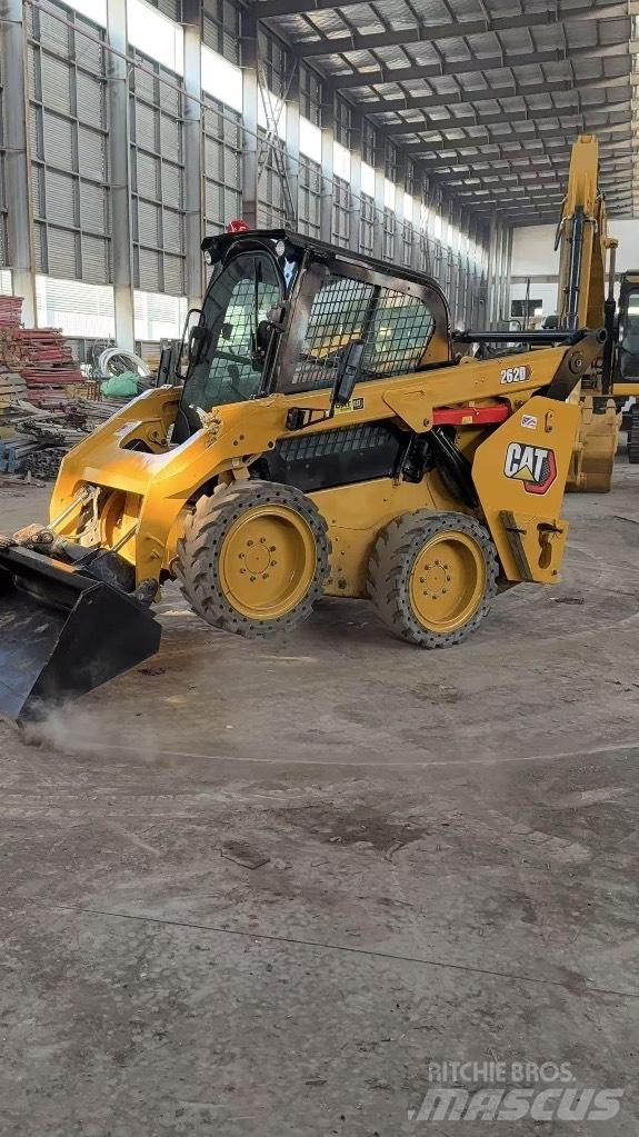CAT 262 D 滑移轉向裝載機