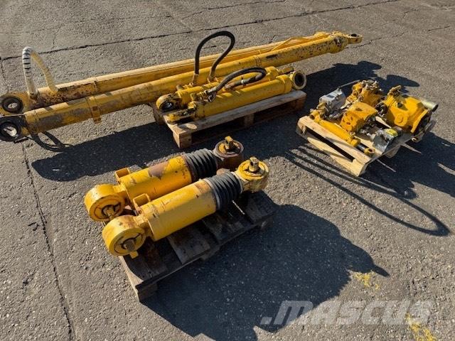 Bell B 40 C PODUSZKA 底盤和懸架