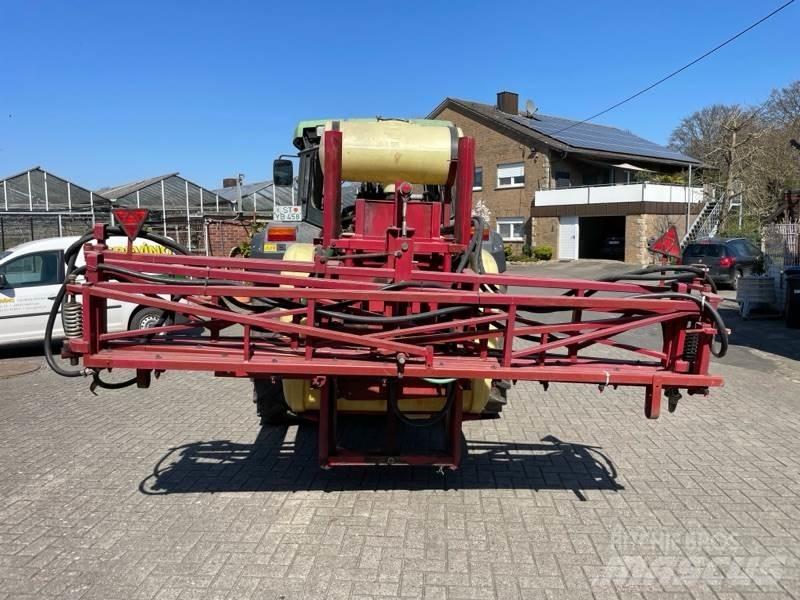 Hardi LX 800 牽引式噴霧機