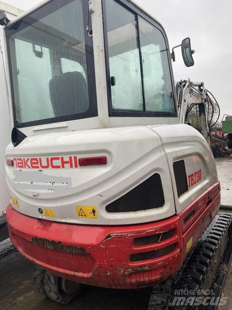 Takeuchi TB 230 小型挖土機/掘鑿機<7t(小型挖掘機)