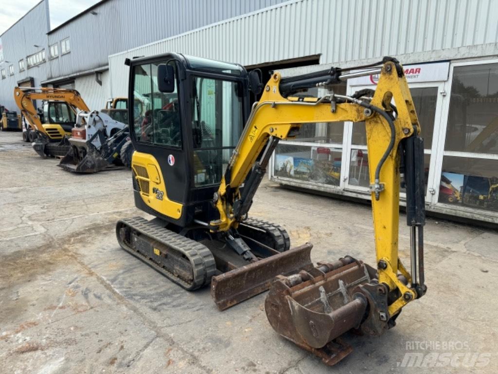 Yanmar SV22 (01542) 小型挖土機/掘鑿機<7t(小型挖掘機)