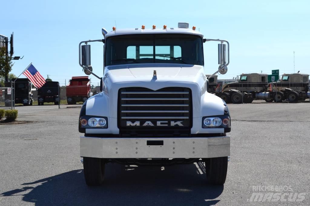 Mack Granite GU 713 曳引機組件