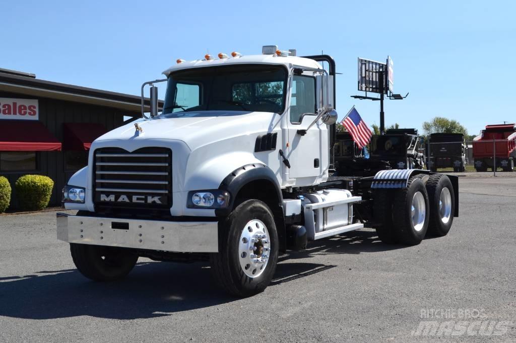 Mack Granite GU 713 曳引機組件