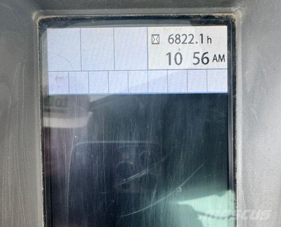 Hitachi ZX 135 US-6 履帶式 挖土機/掘鑿機/挖掘機