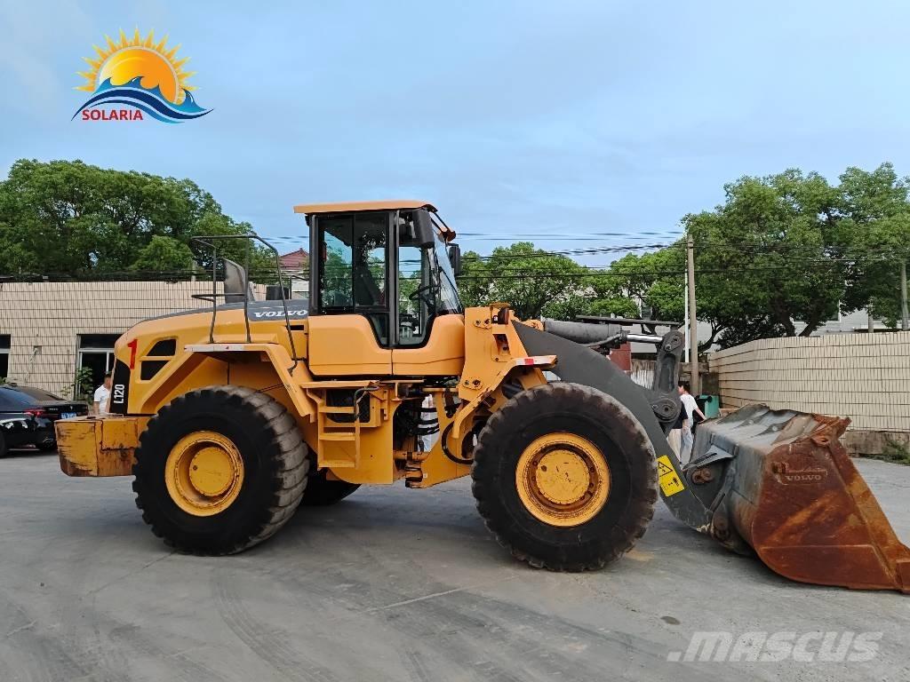 Volvo L 120 輪胎式裝載機