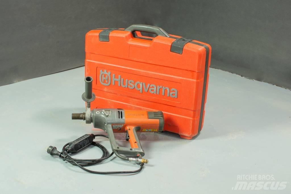 Husqvarna DM230 其他鑽鑿設備