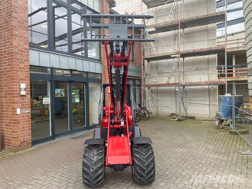 Schäffer 2630 SLT 滑移轉向裝載機