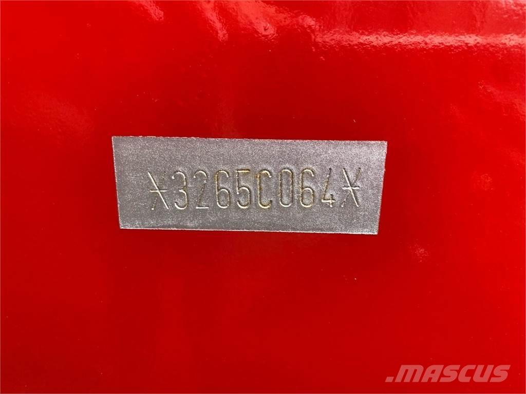 Schäffer 2630 SLT 滑移轉向裝載機