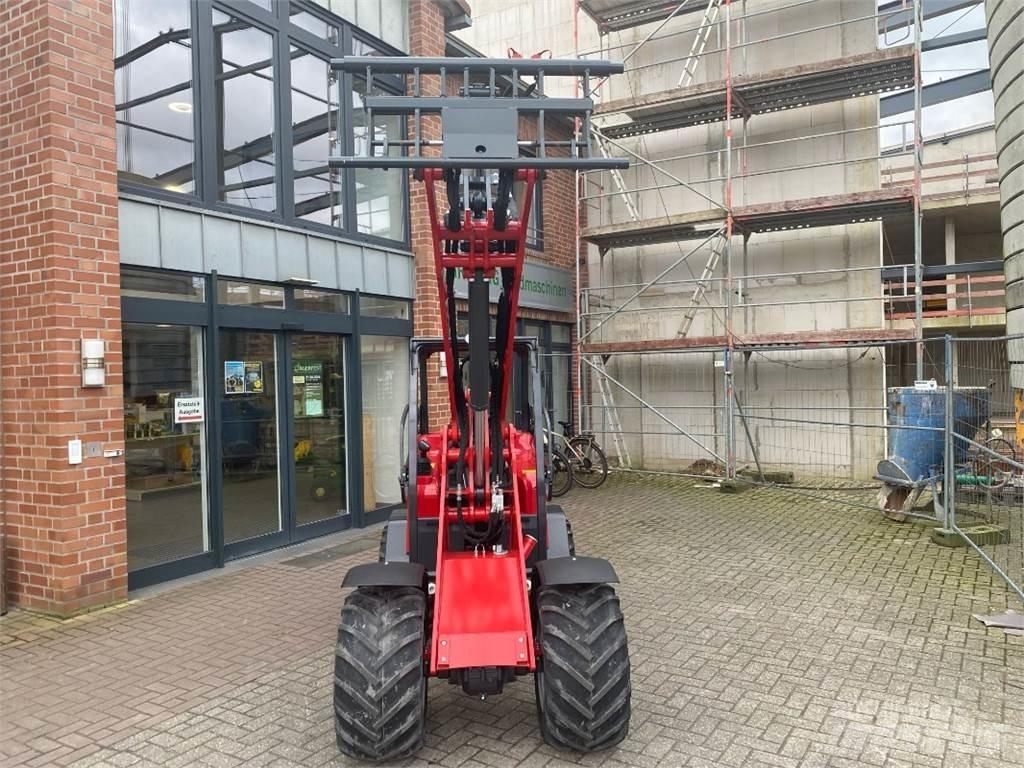 Schäffer 2630 SLT 滑移轉向裝載機