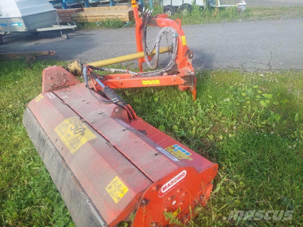 Maschio Giraffa 210 莖葉去葉機