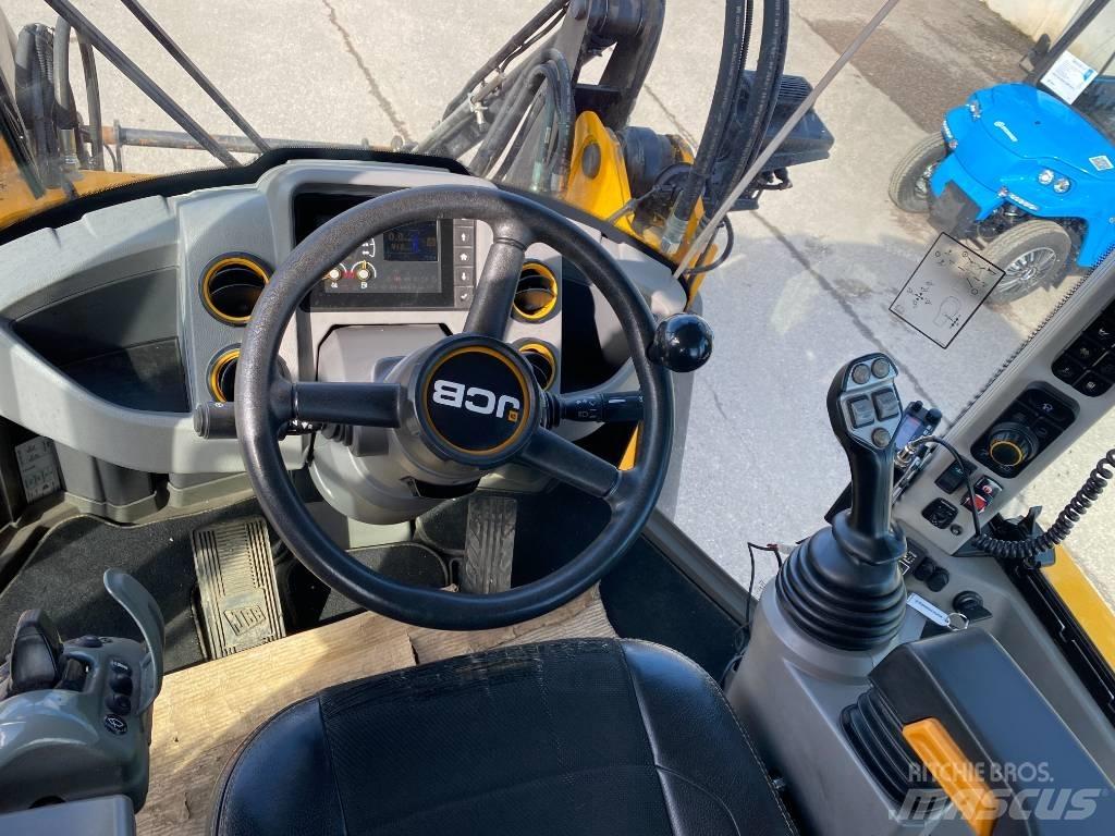 JCB 411 HT T4F 輪胎式裝載機