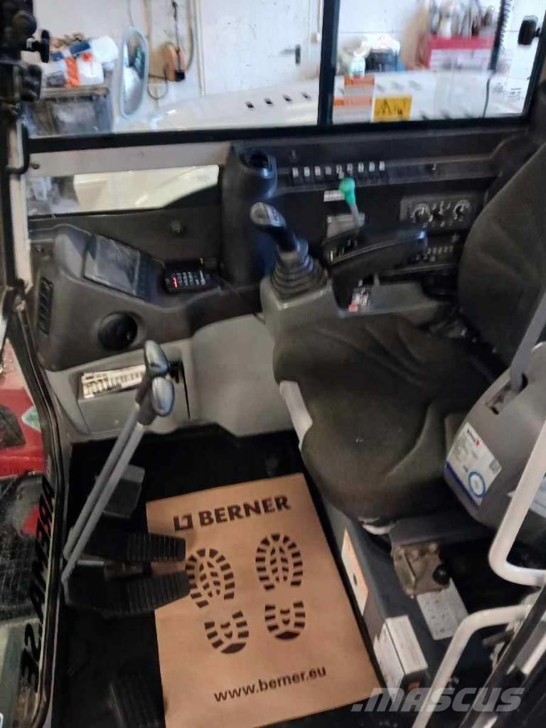 Takeuchi TB 290 中型挖土機/掘鑿機/挖掘機 7t-12t