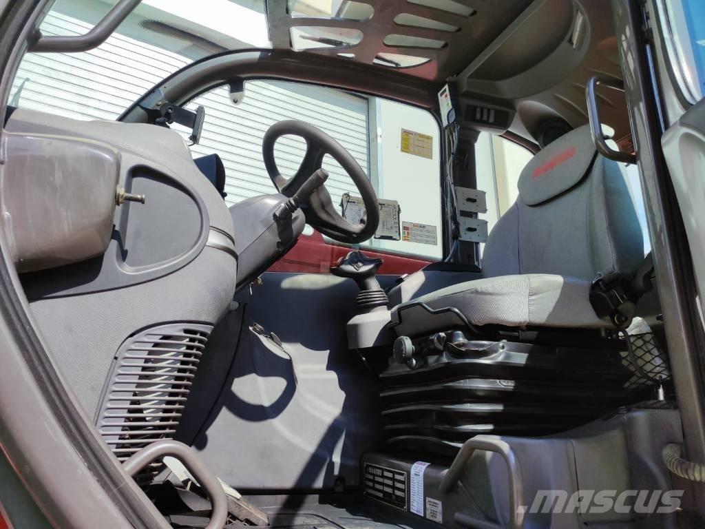 Manitou MHT 10130 伸縮臂操作車