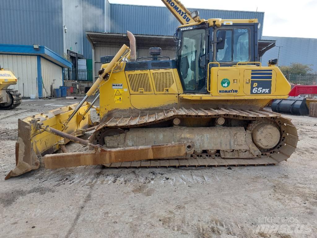 Komatsu D65PX-18 履帶推土機