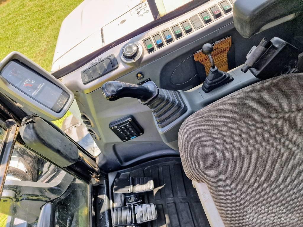 Bobcat E 80 中型挖土機/掘鑿機/挖掘機 7t-12t