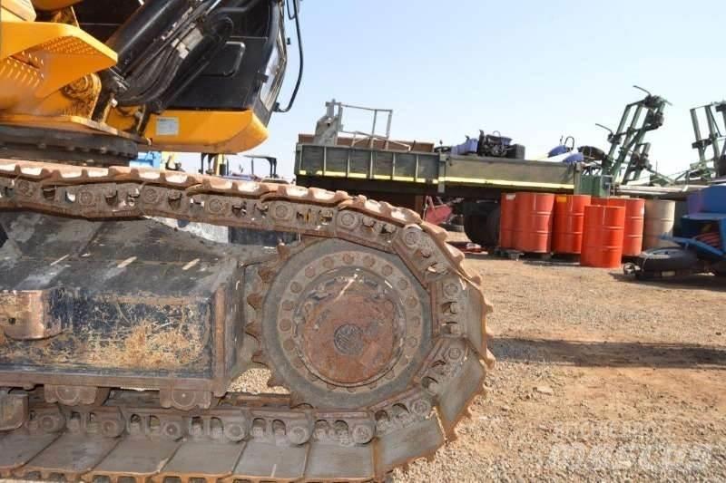 JCB JS205 小型挖土機/掘鑿機<7t(小型挖掘機)