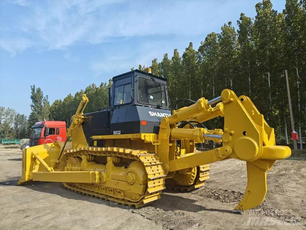 Shantui SD 32 履帶推土機