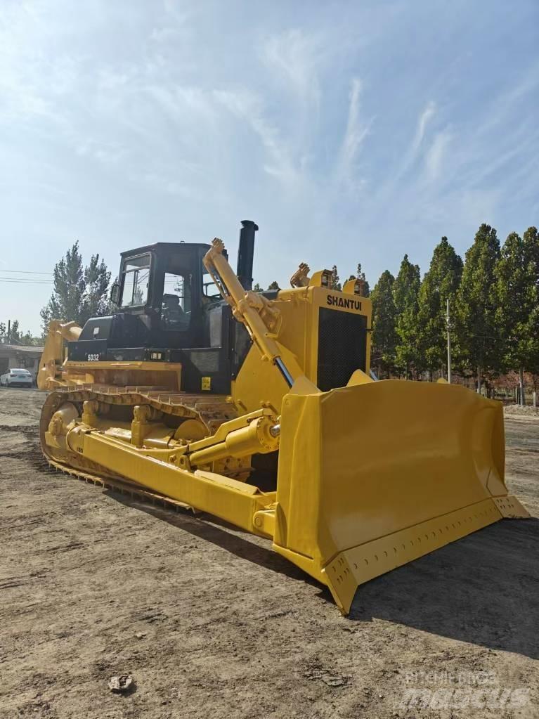 Shantui SD 32 履帶推土機